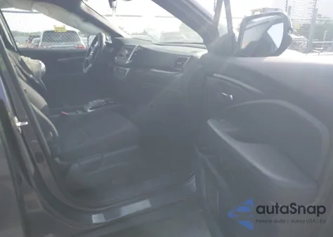 2019 Honda Passport Sport z USA, uszkodzony, nr VIN 5FNYF8H22KB024522